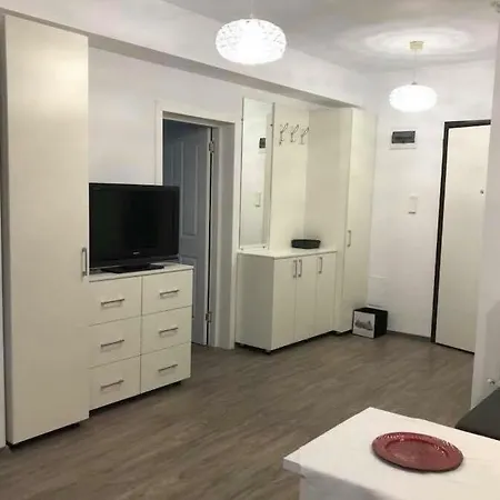 Loftus Road Apartmán Mamaia